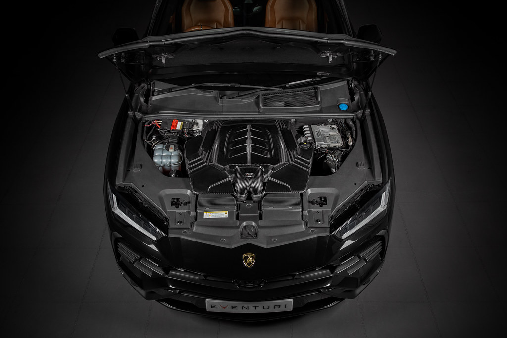 Eventuri karbonový kit sání pro Lamborghini Urus